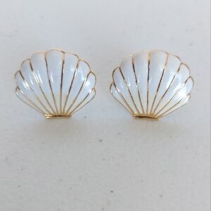 Vintage Monet Gold Trim Enamel Sea Shell Clip On Earrings From 1980’s